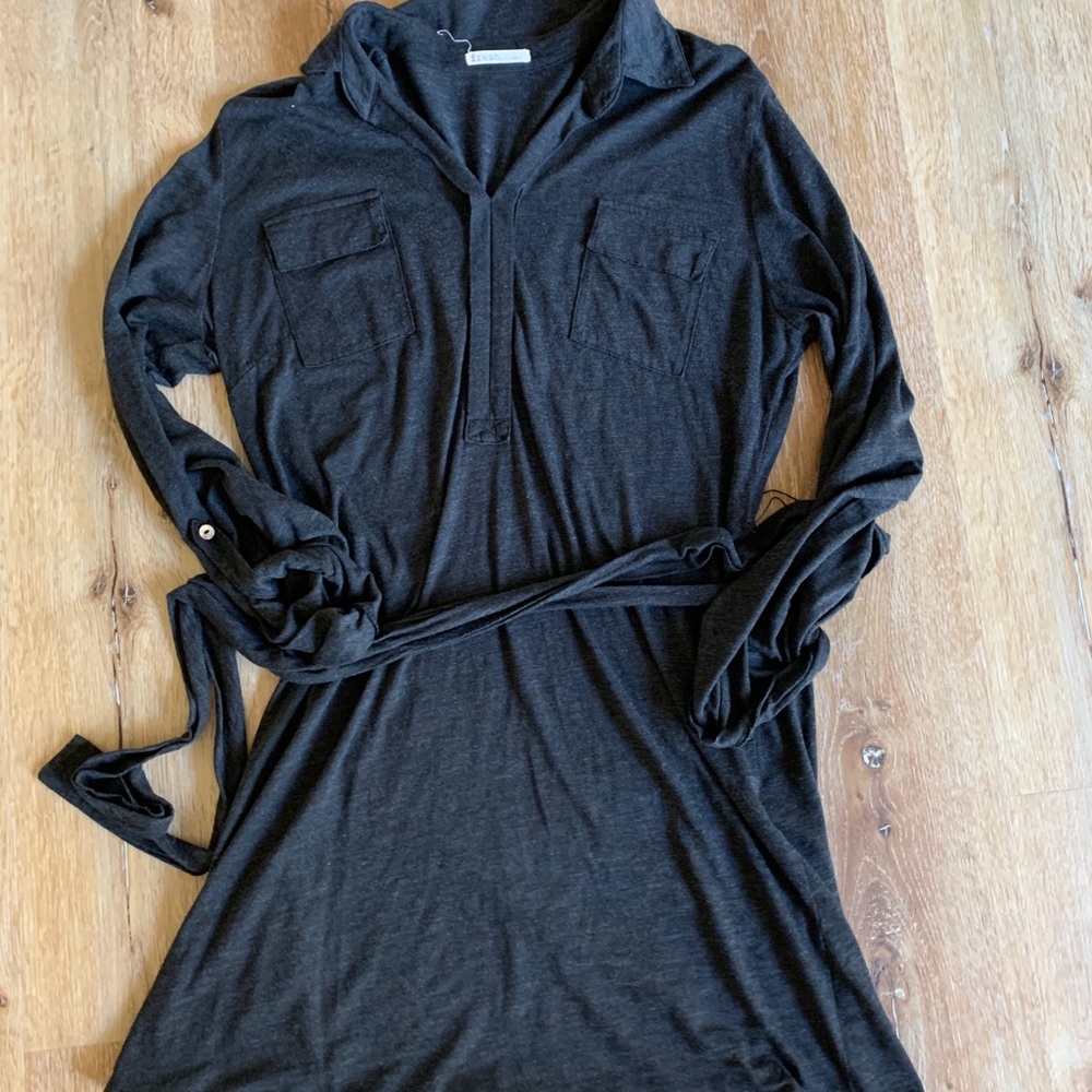 very stylish and simple grey dress!